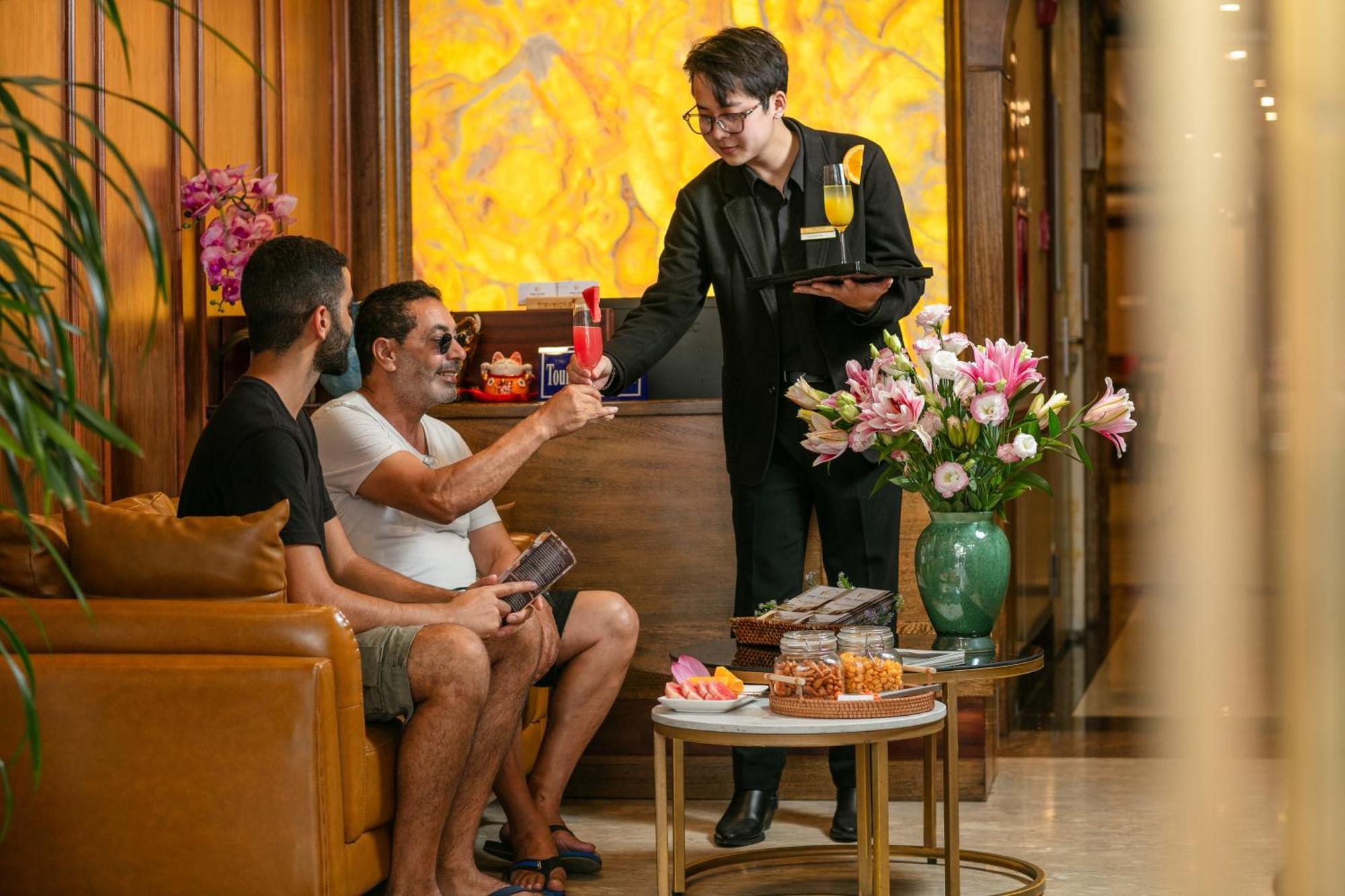 The West Hotel & Spa Hanoi Exterior foto